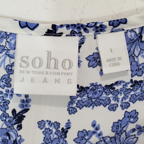 Soho Cold Shoulder Tunic Top Size L Blue Floral - Picture 15 of 16